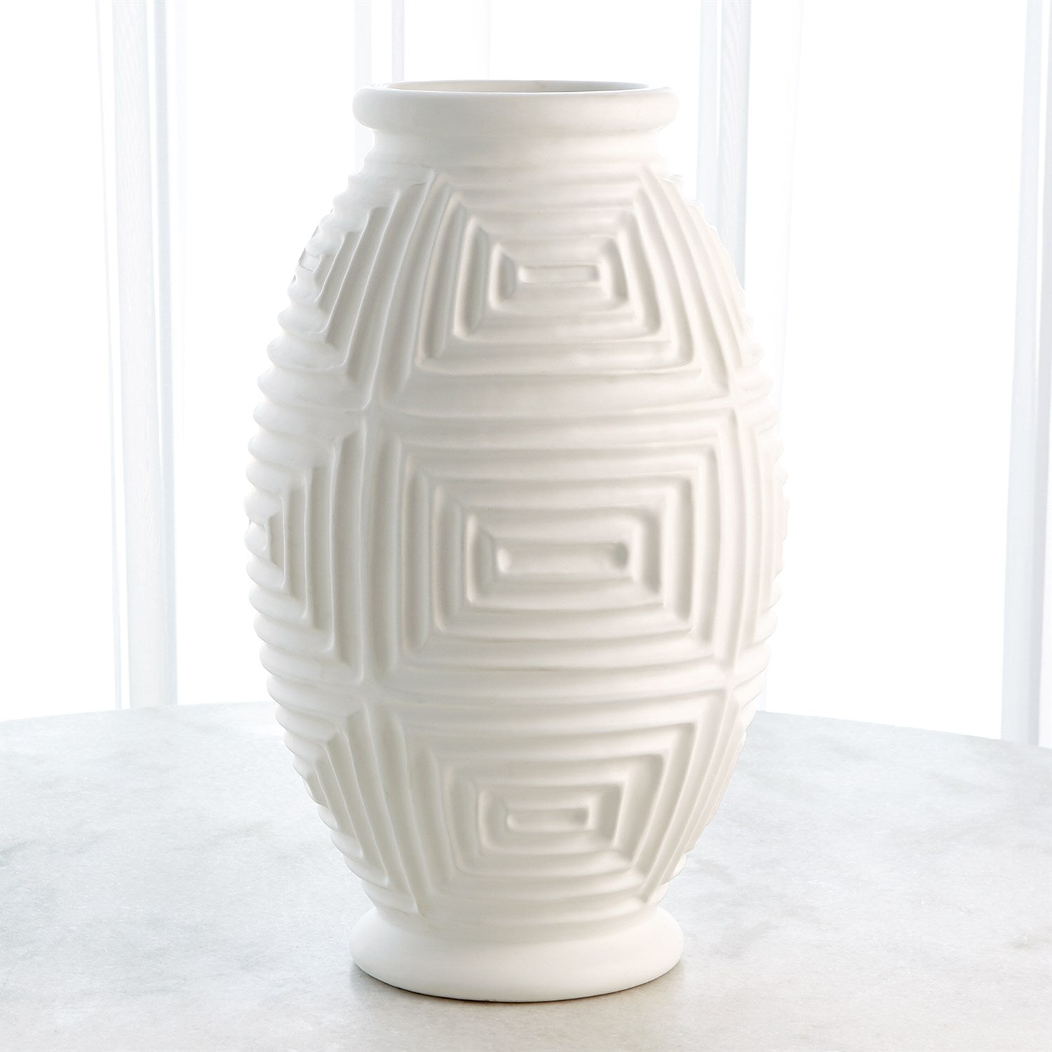 Globale Ansichten, Labyrinth Vase